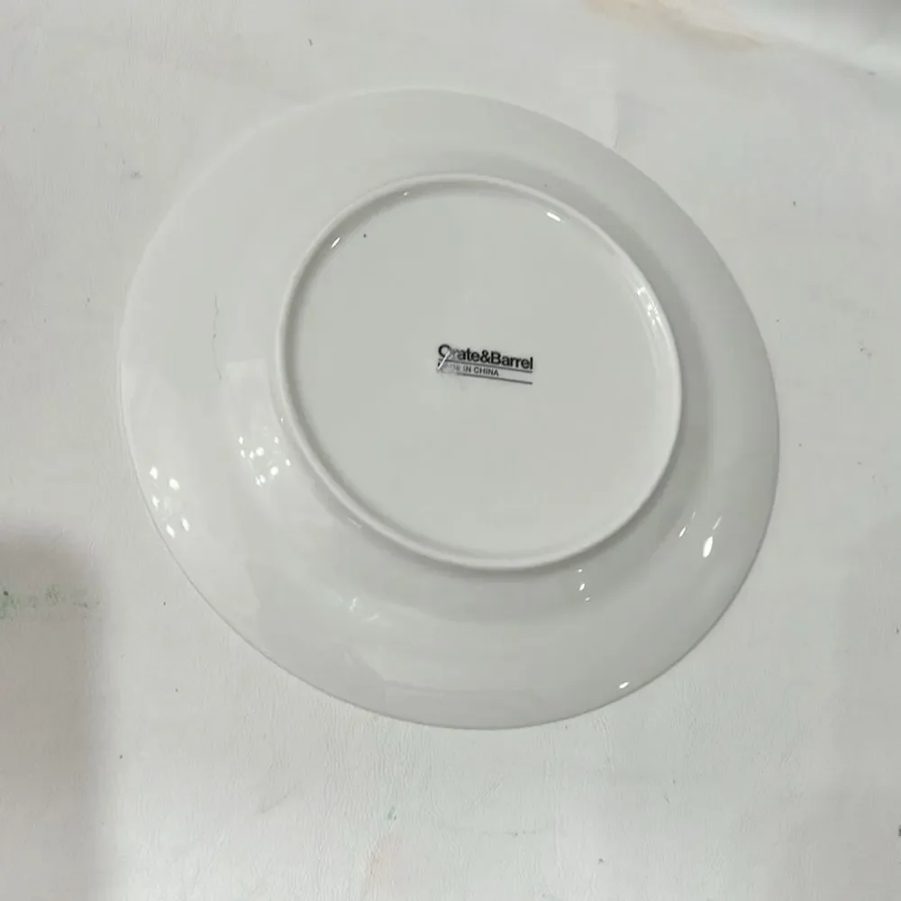 Crate and Barrel Salad Dessert Plates Set of 3 Plates Botanical Plates 7 1/2 In